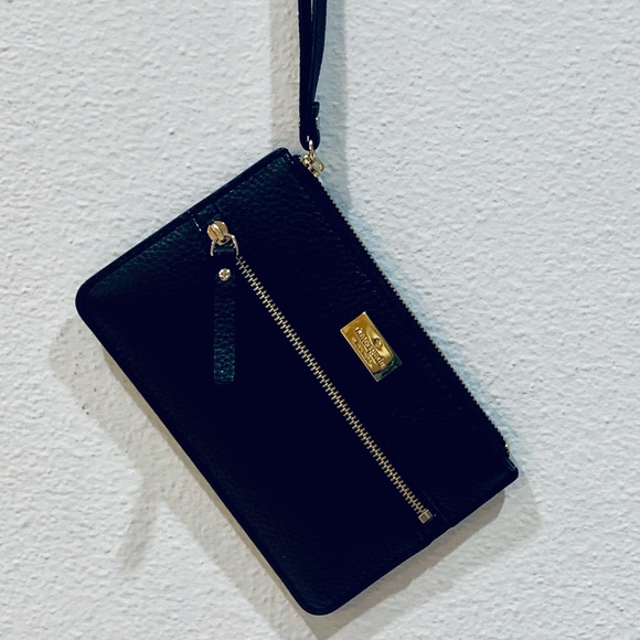 Kate Spade Highland Place Bee Black Leather Wristlet - Picture 6 of 12